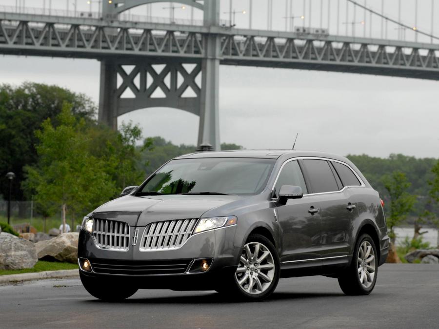  Lincoln MKT 2010 года  (фото 1 из 79)